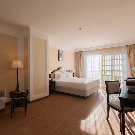 Sunrise Nha Trang Beach Hotel & Spa Екстериор снимка