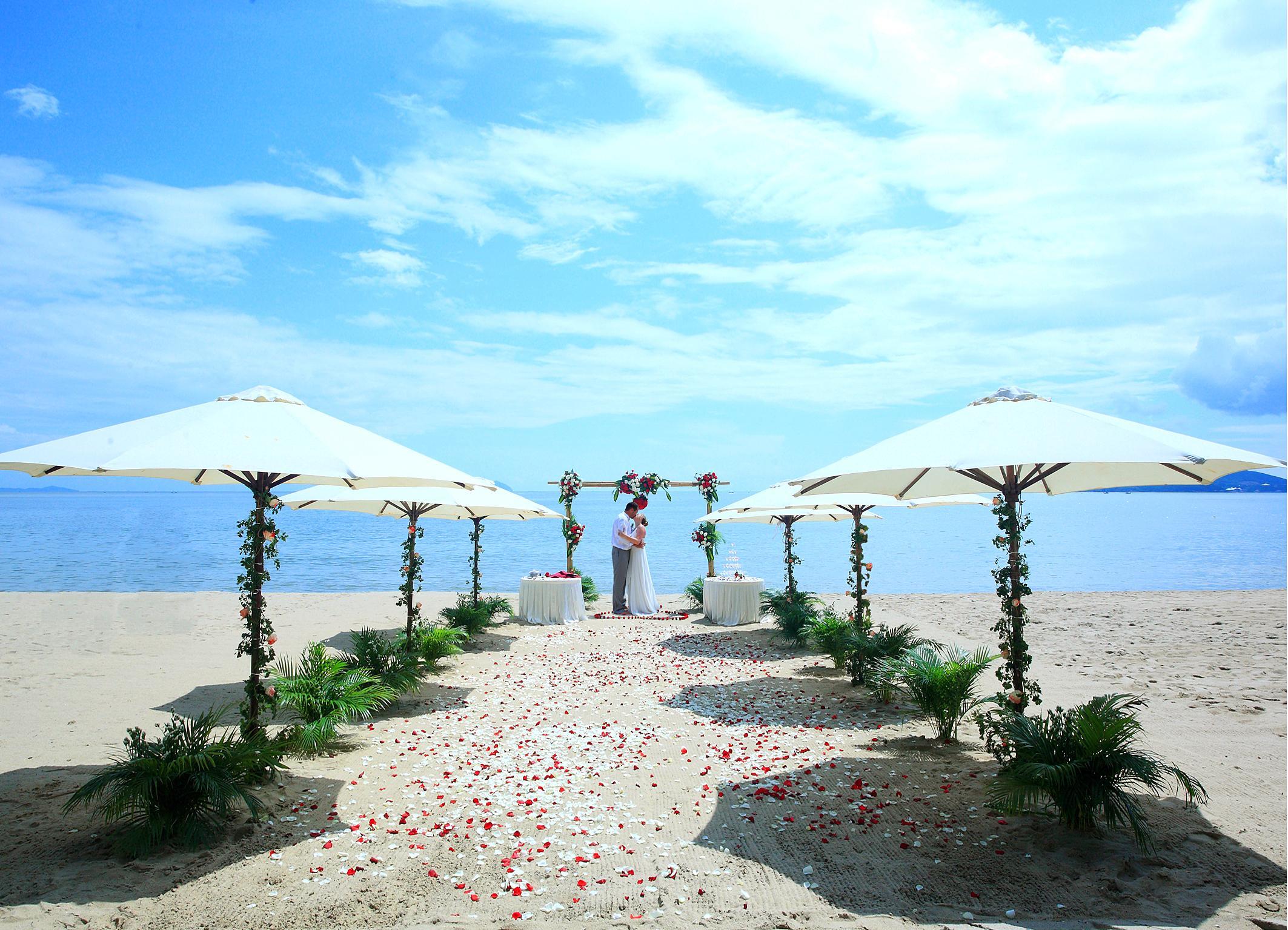 Sunrise Nha Trang Beach Hotel & Spa Екстериор снимка