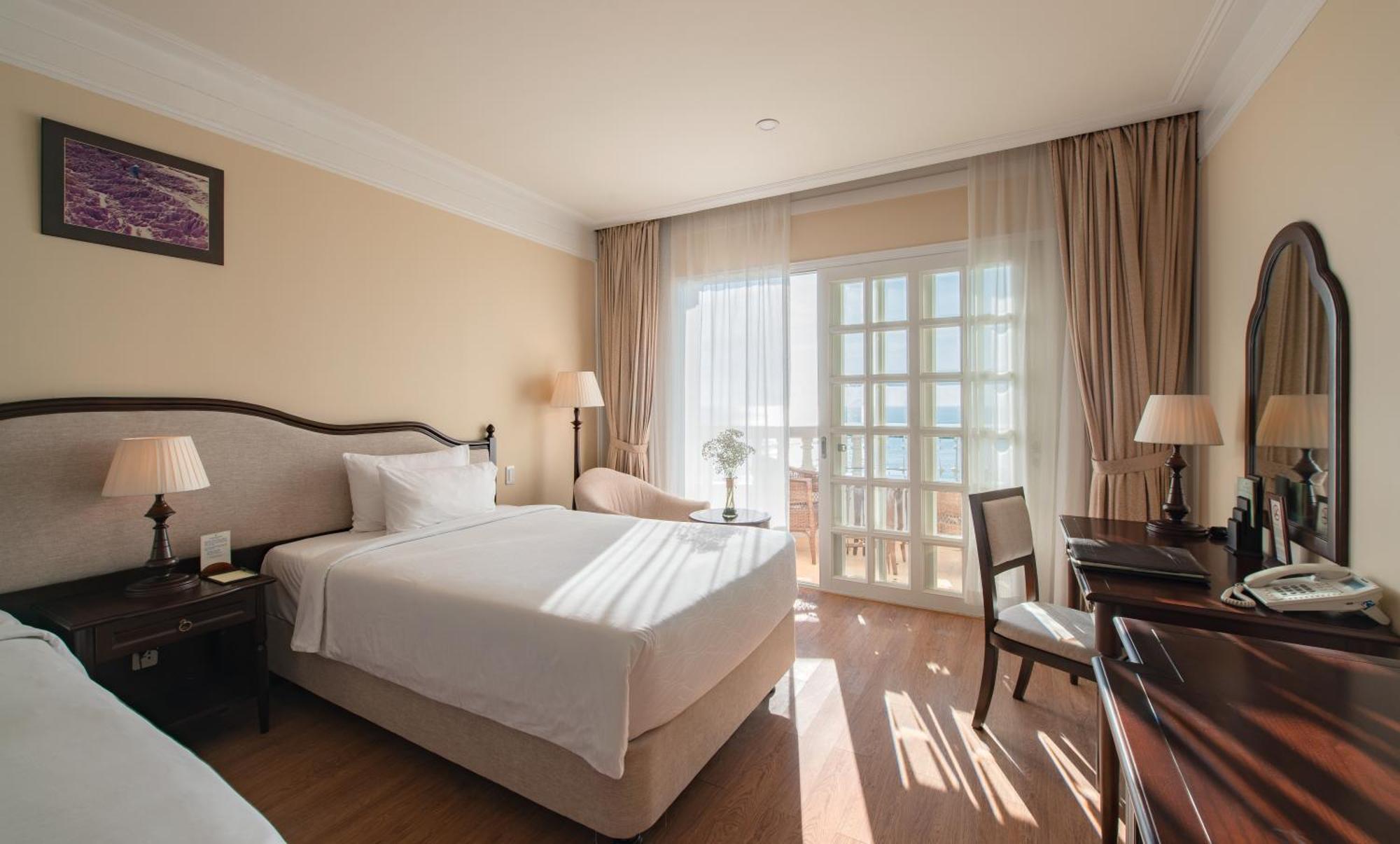 Sunrise Nha Trang Beach Hotel & Spa Екстериор снимка